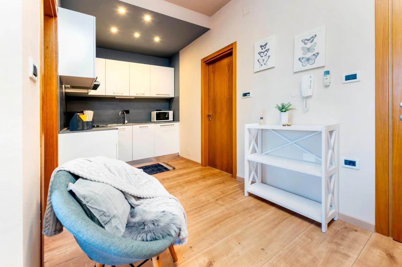 Room And Apartments Antea Rovinj Bagian luar foto