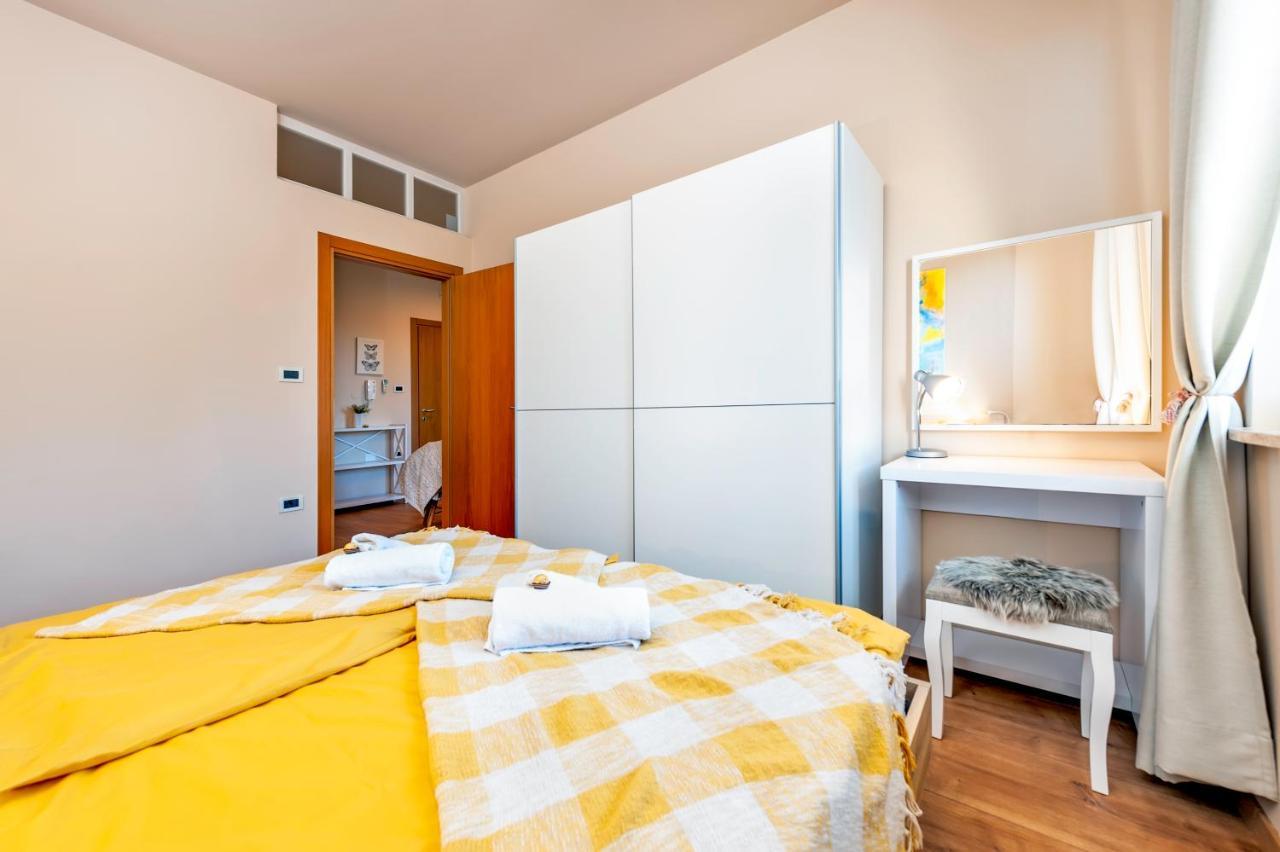 Room And Apartments Antea Rovinj Bagian luar foto
